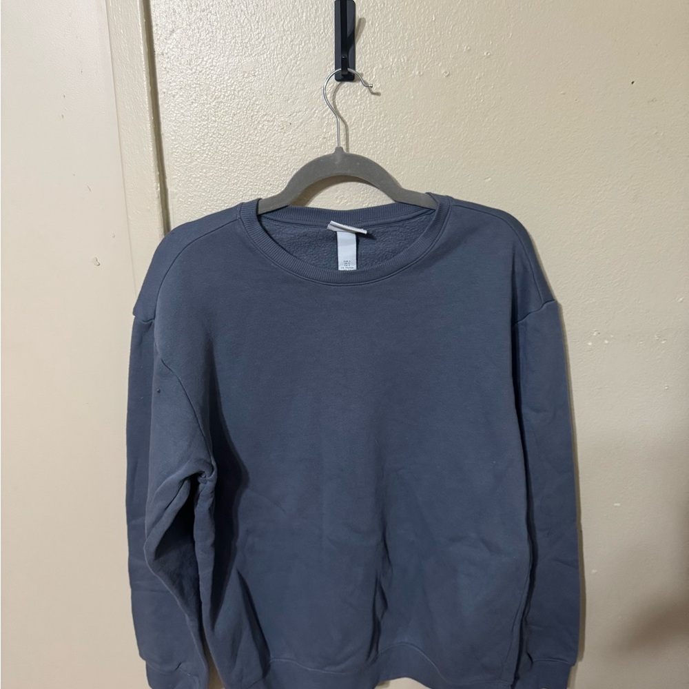 H&M Slate Blue Crewneck Top